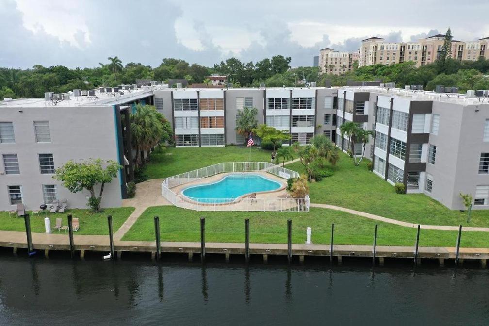 Designer River View Apartments Fort Lauderdale Exterior photo